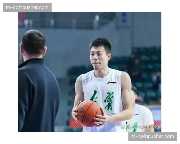 张镇麟稳定贡献20+ 上海队锋线重要攻击点 张镇麟稳定贡献20+ 上海队锋线重要攻击点